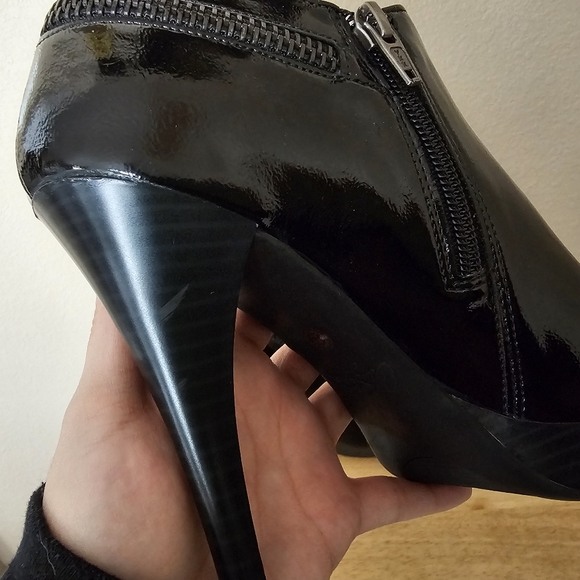 City Streets Heel Booties - Picture 4 of 7